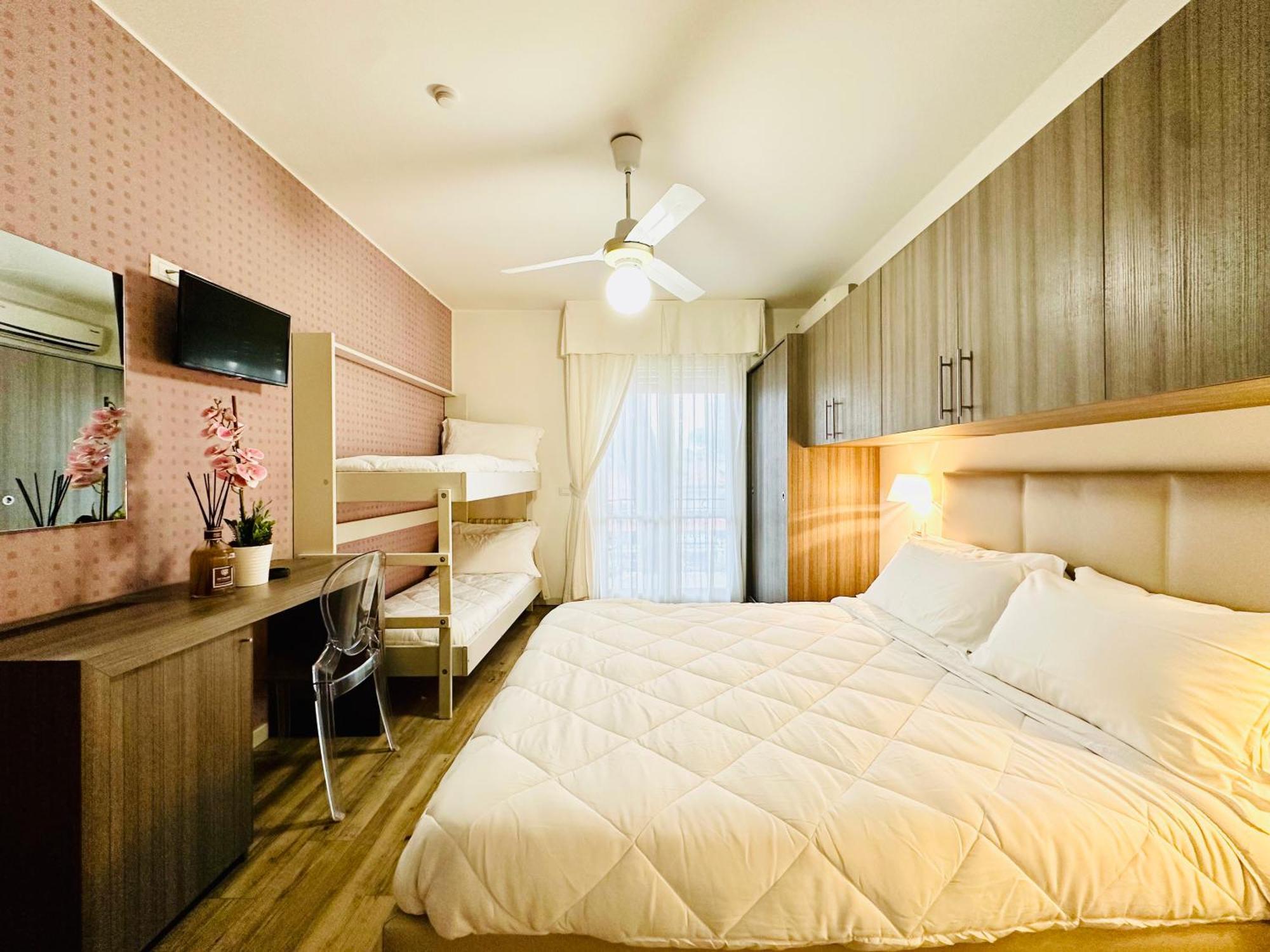 Hotel Miramare - Spa & Suites - Free Breakfast & Brunch Until 13-00 Cervia Ruang foto