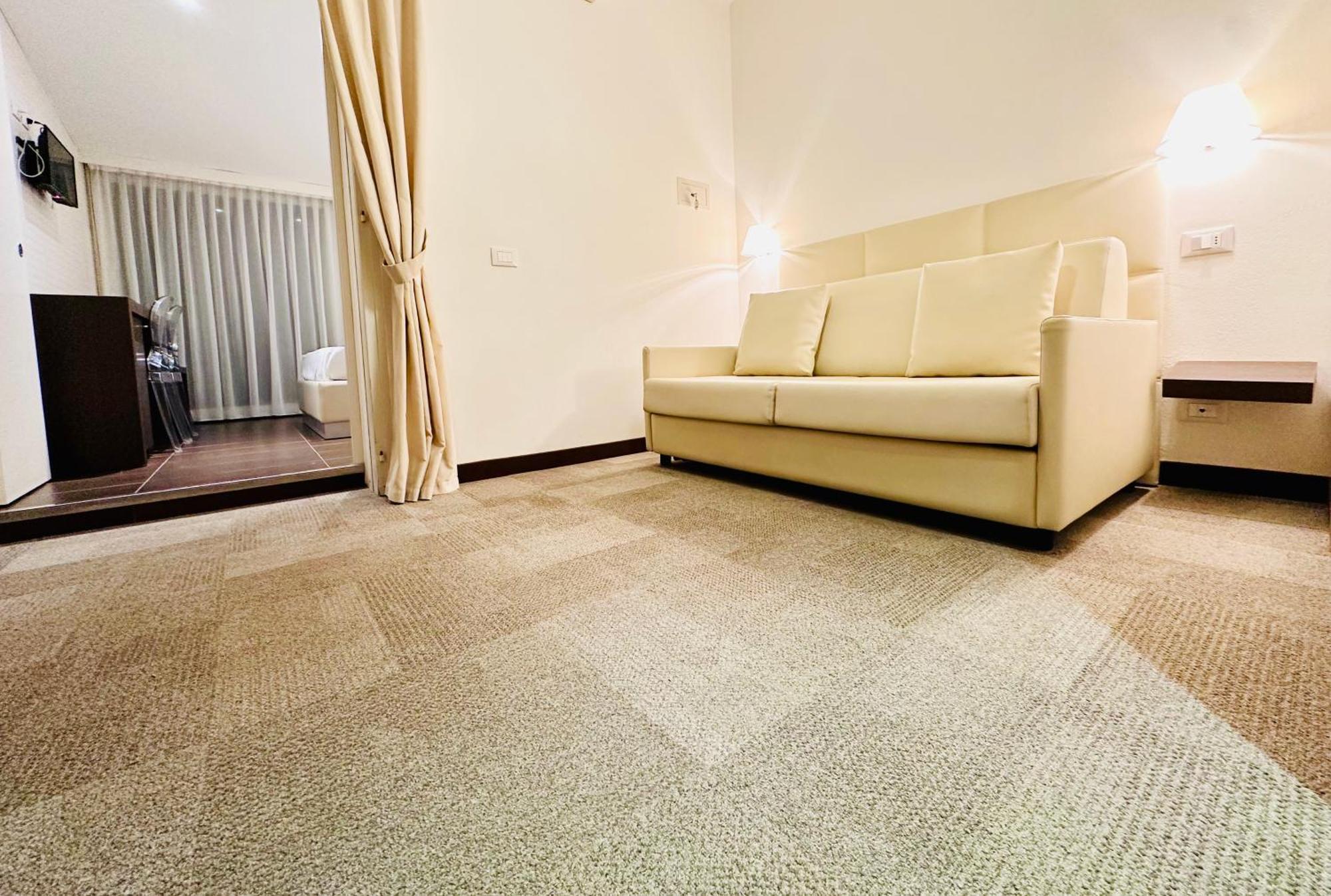 Hotel Miramare - Spa & Suites - Free Breakfast & Brunch Until 13-00 Cervia Ruang foto